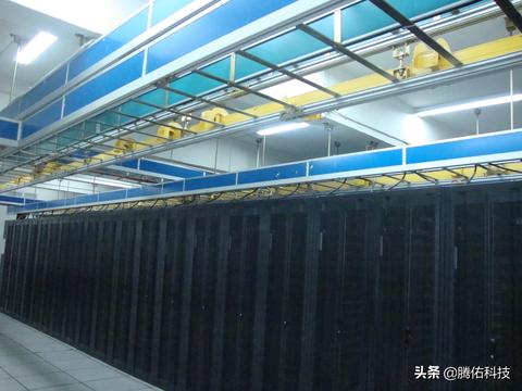 上海国内服务器托管，为您的网站提供稳定、安全的基础设施