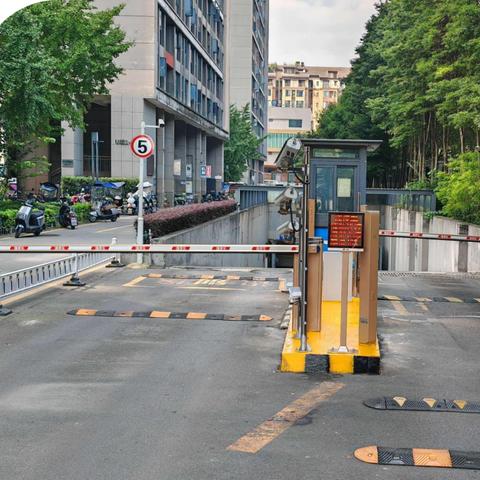 托管香港服务器，企业数字化转型的关键一步